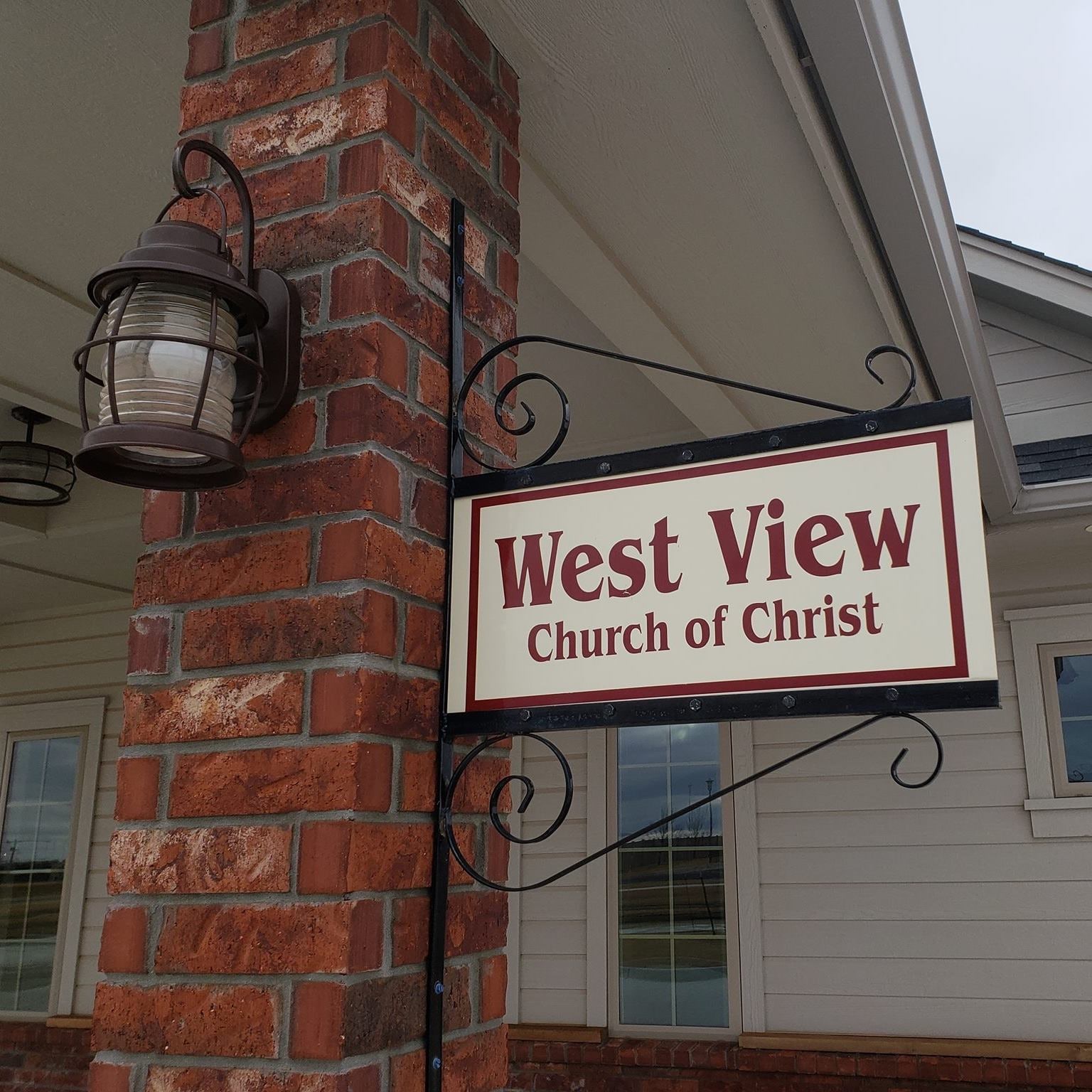 West View Church of Christ building in Piedmont