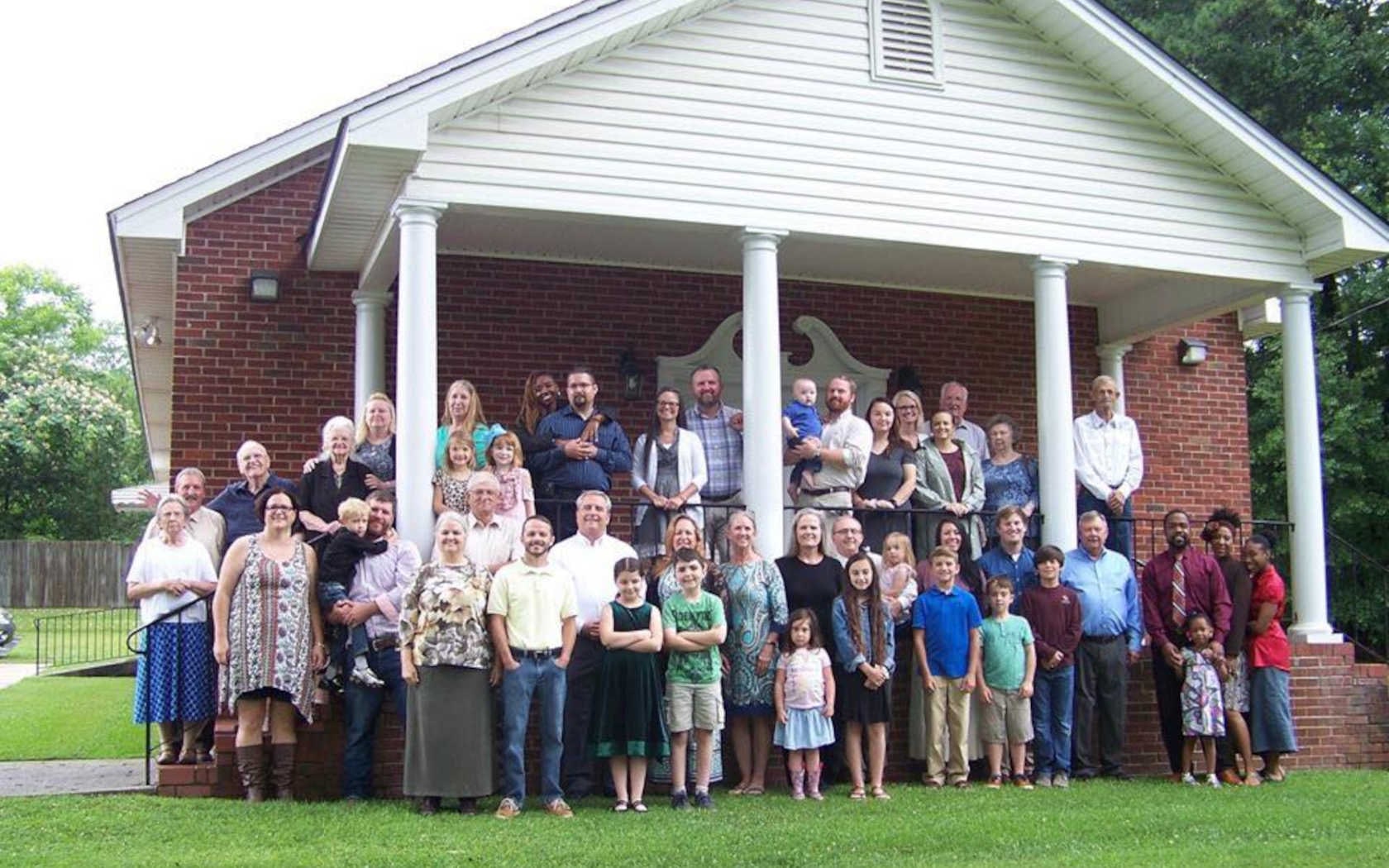 Members of Temple Church of Christ in Temple