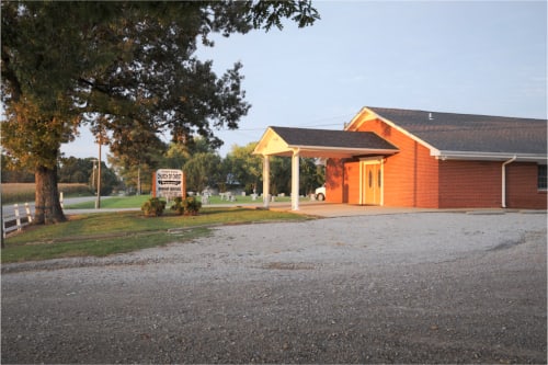 Chapel Grove Church of Christ building in Summertown