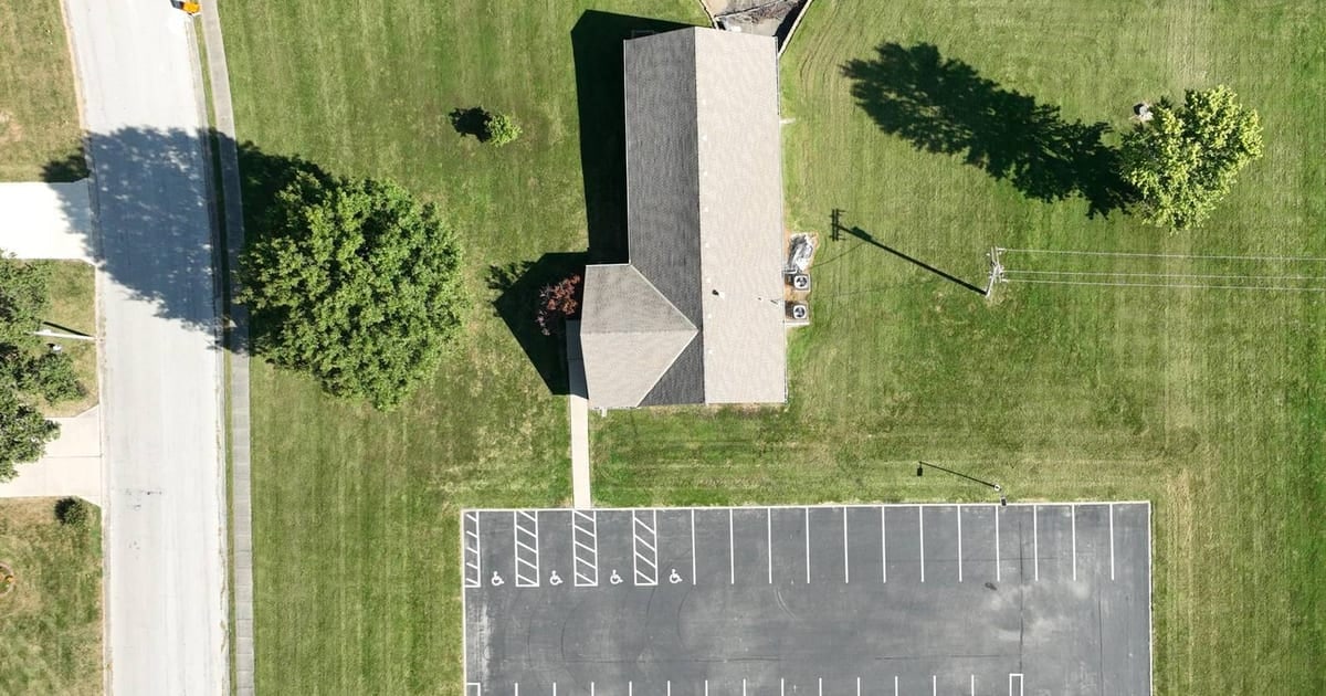Harrisonville Church of Christ building in Harrisonville