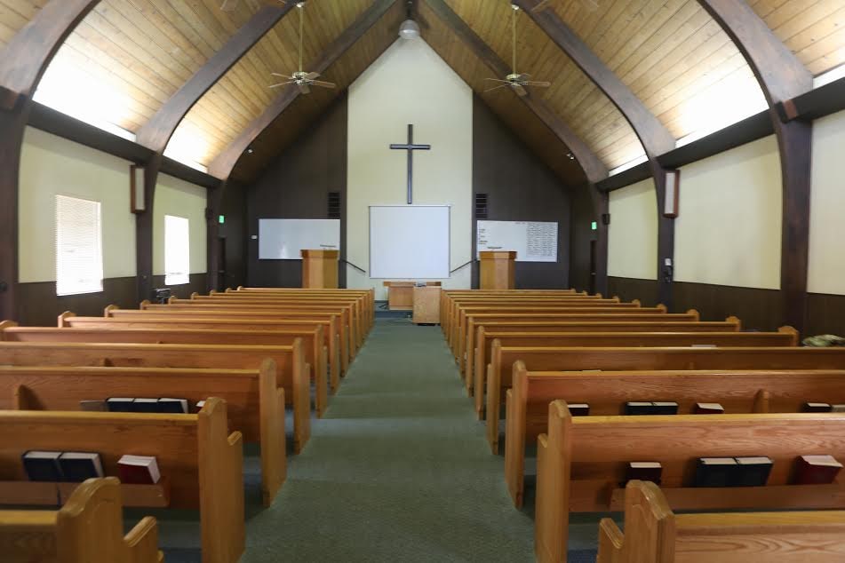 Inside the Yuba City Church Of Christ meeting house